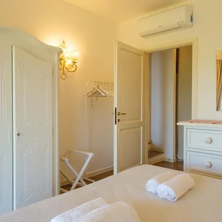 Apartment Porto Cervo, Casa Con Piscina E Vicino Liscia di Vacca